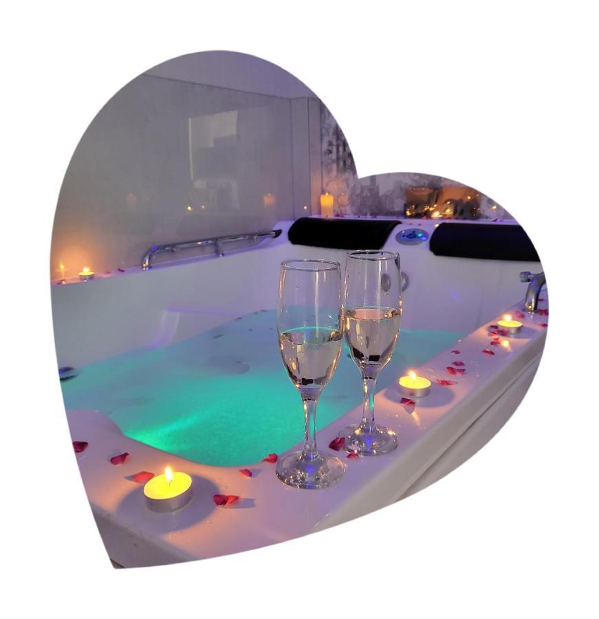 Vip Apartment For Lovers In Chişinău Eksteriør billede
